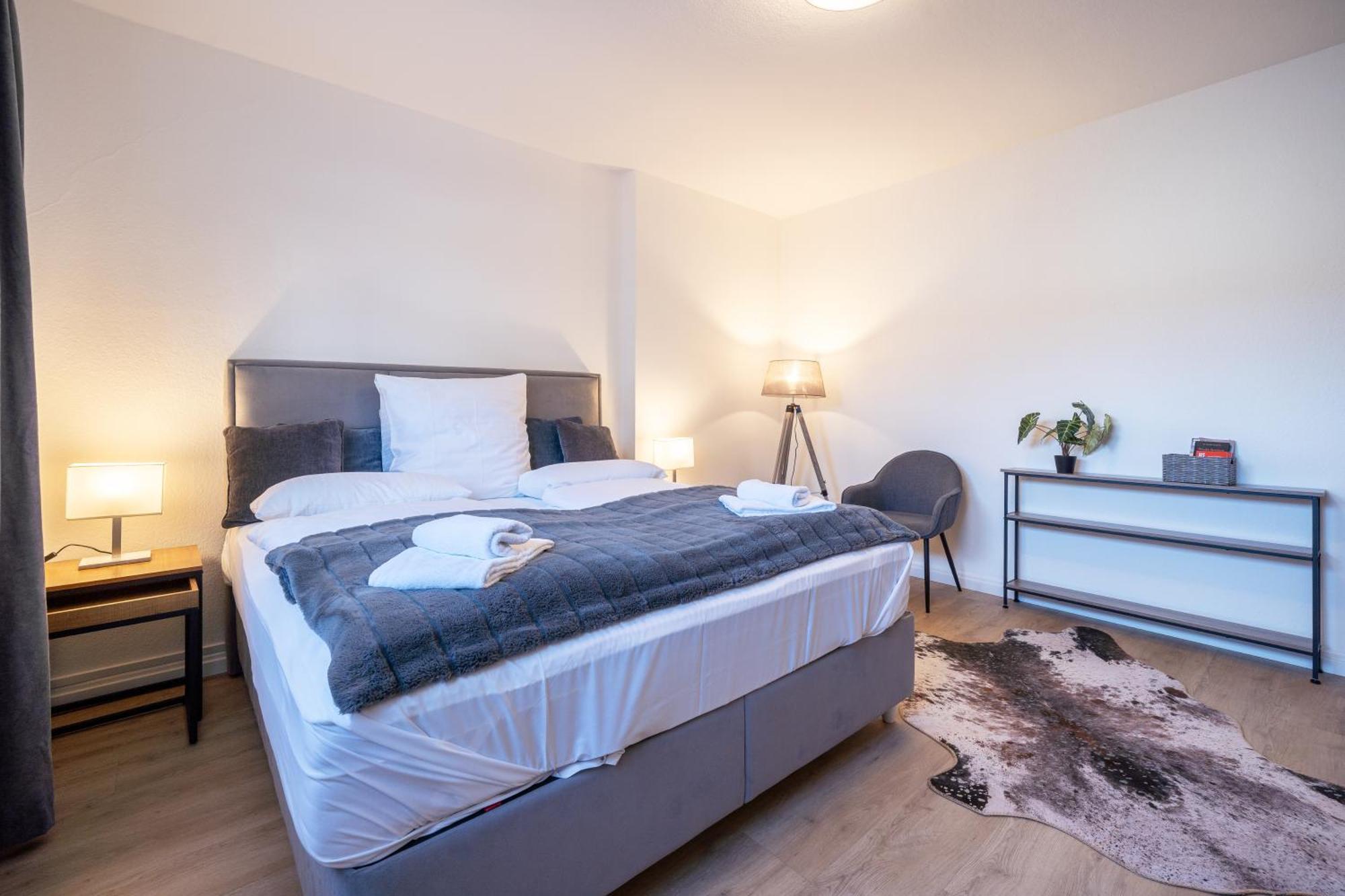 Cityapartment Wagner Mit Netlix Bielefeld Bagian luar foto