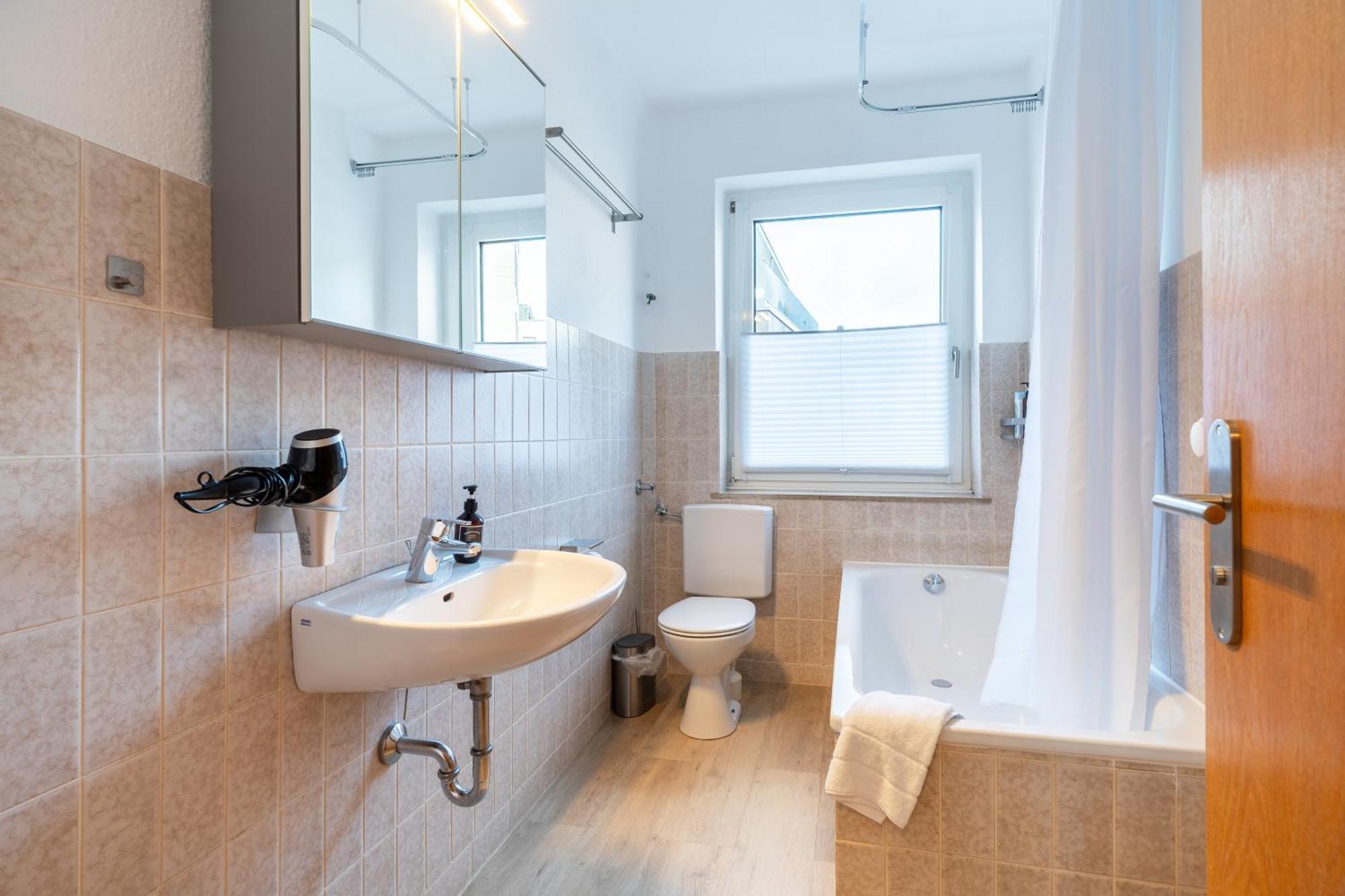 Cityapartment Wagner Mit Netlix Bielefeld Bagian luar foto