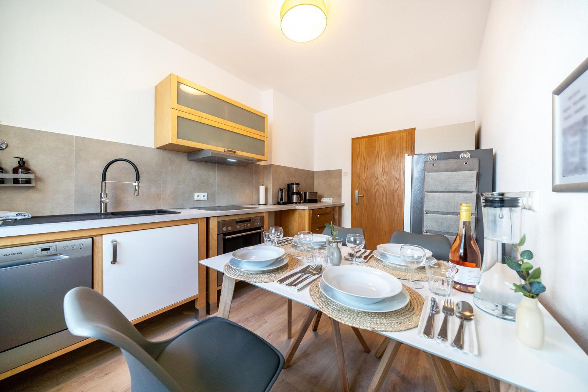 Cityapartment Wagner Mit Netlix Bielefeld Bagian luar foto